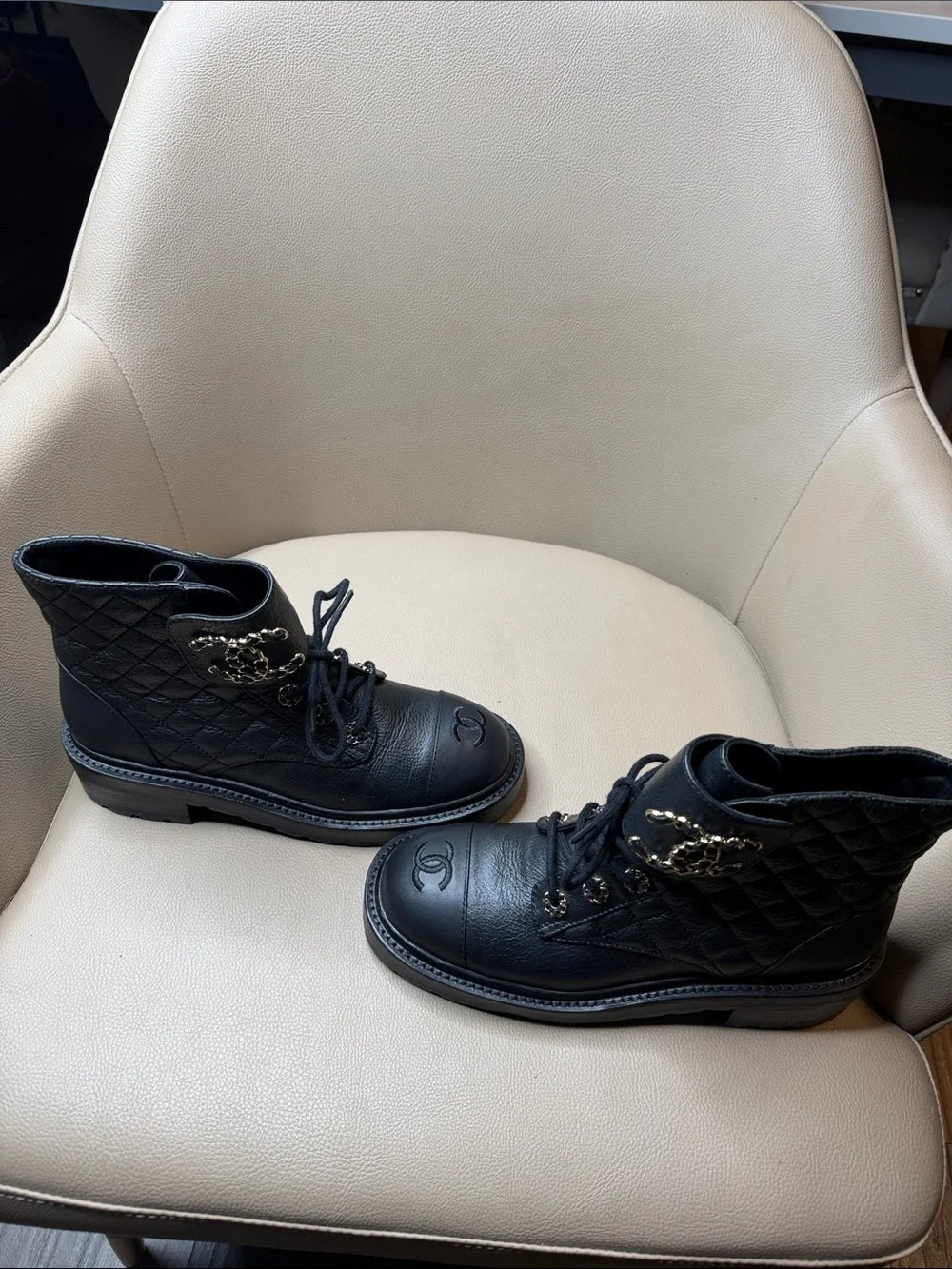CHANEL Black Quilted Leather Lace-Up Ankle Boots with Chain CC Accent - Picture 4 of 7